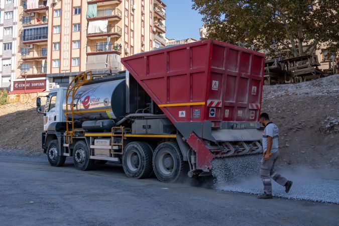 Başkan Yetişkin otopark projesine start verdi